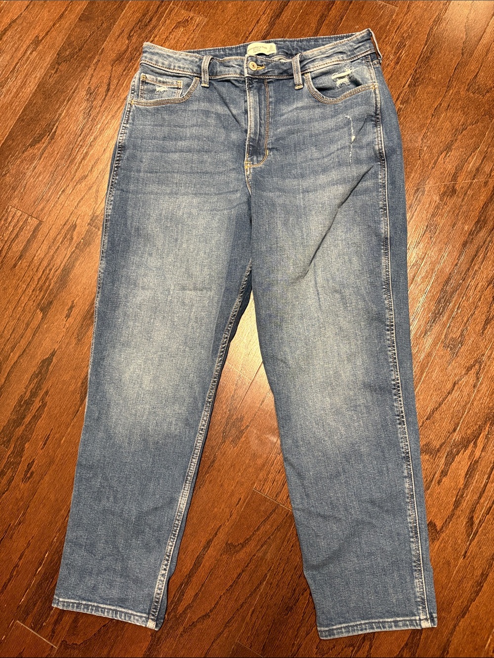 Abercrombie & Fitch Mom High Rise Light Blue Straight Leg Jeans